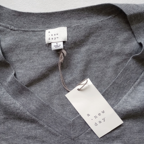 A New Day▪️Grey Lightweight V-Neck Sweater - Picture 5 of 6